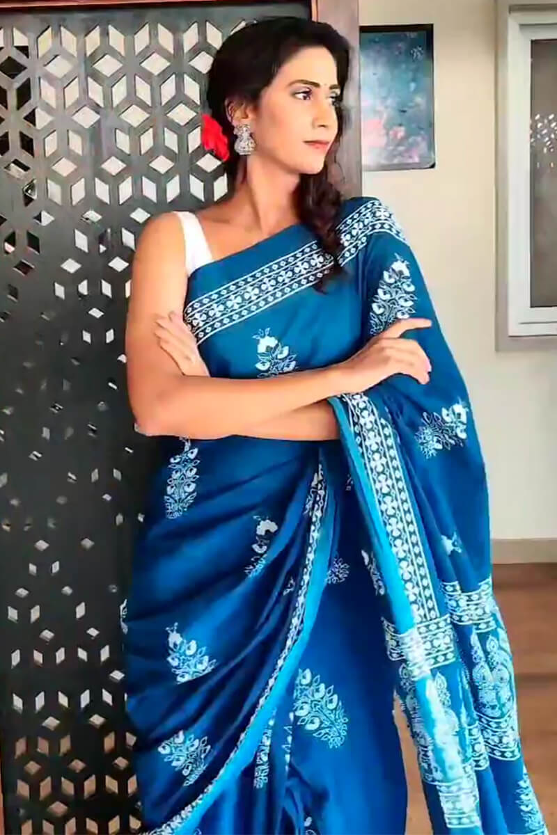 Gratifying 1 Minute Ready To Wear Blue Mul Cotton Digital Printed Saree With Pocket