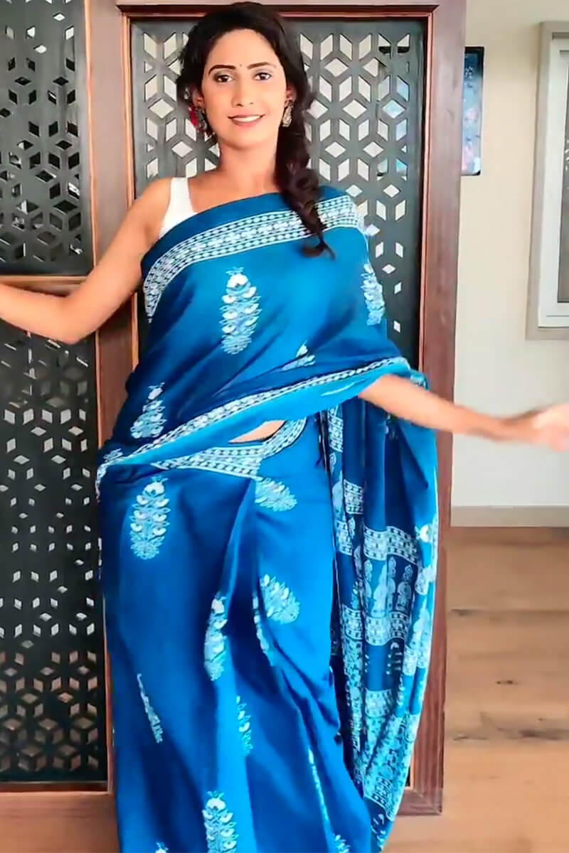 Gratifying 1 Minute Ready To Wear Blue Mul Cotton Digital Printed Saree With Pocket