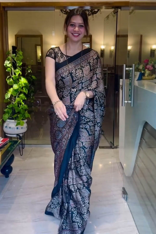 Fugacious Grey and Black 1 Minute Ready To Wear Digital Printed Crape Silk Saree
