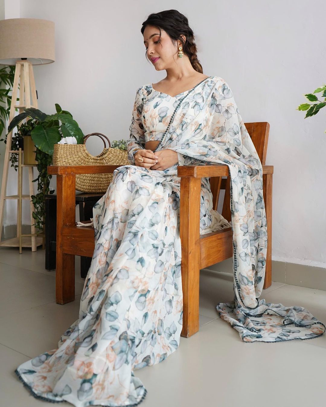 Beautiful 1-Minute Ready To Wear White Georgette Saree - thelotusfab