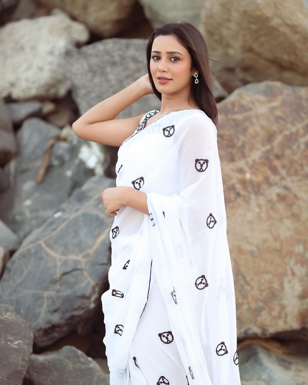 Adorning 1-Minute Ready To Wear White Georgette Saree