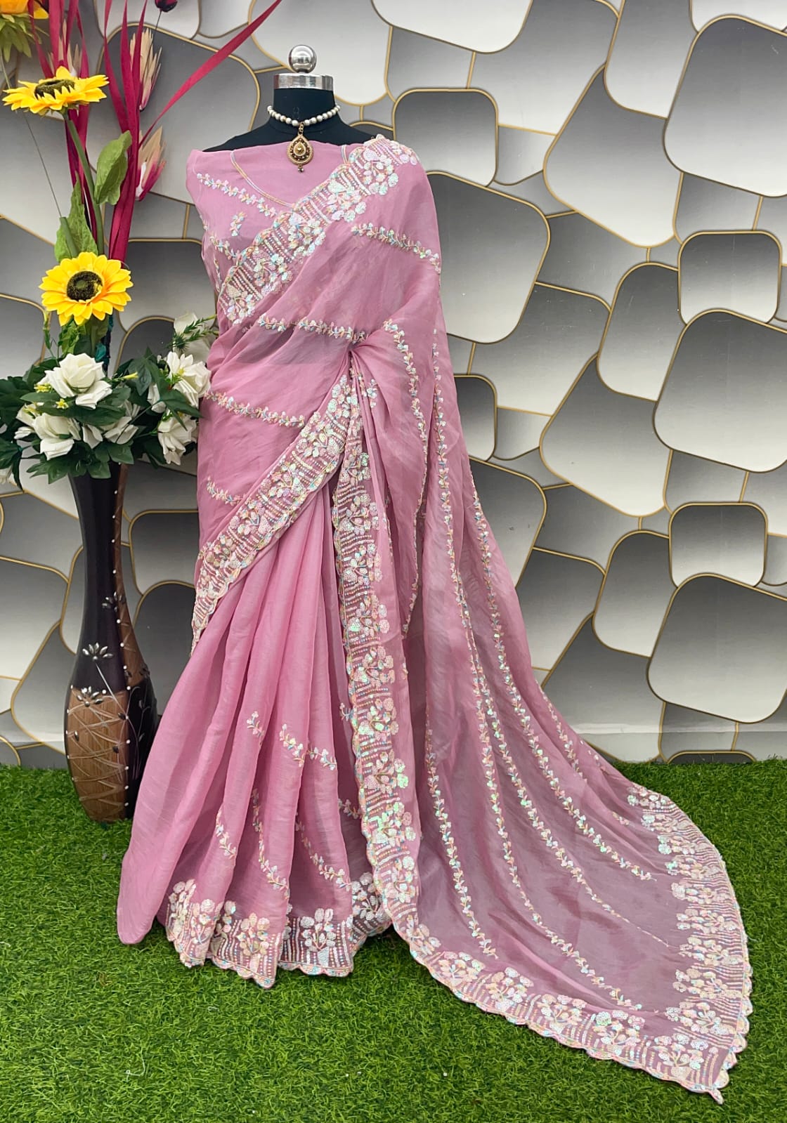 Prominent Pink Jimmy Choo Silk Saree With Desiring Blouse Piece