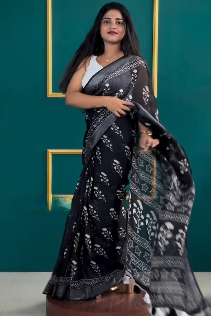 Flattering 1-Minute Ready To Wear Black Cotton Saree