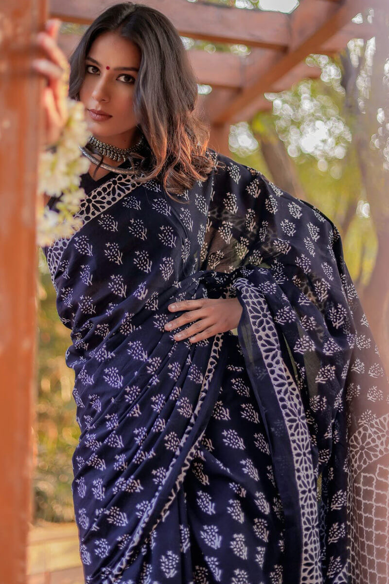 Blooming 1-Minute Ready To Wear Black Cotton Saree