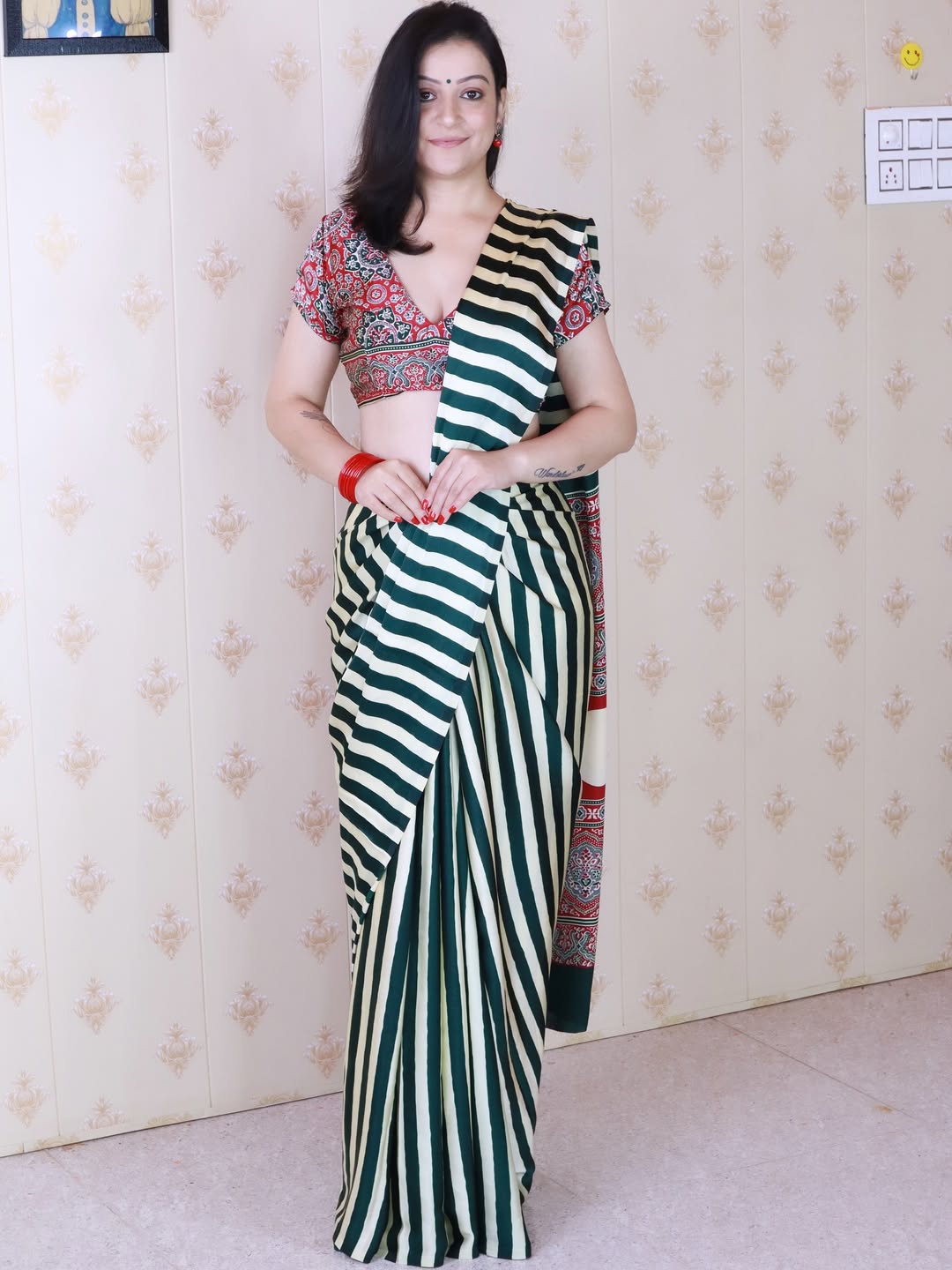 Nectarous Black & Black 1 Minute Ready To Wear Digital Printed Crape Silk Saree