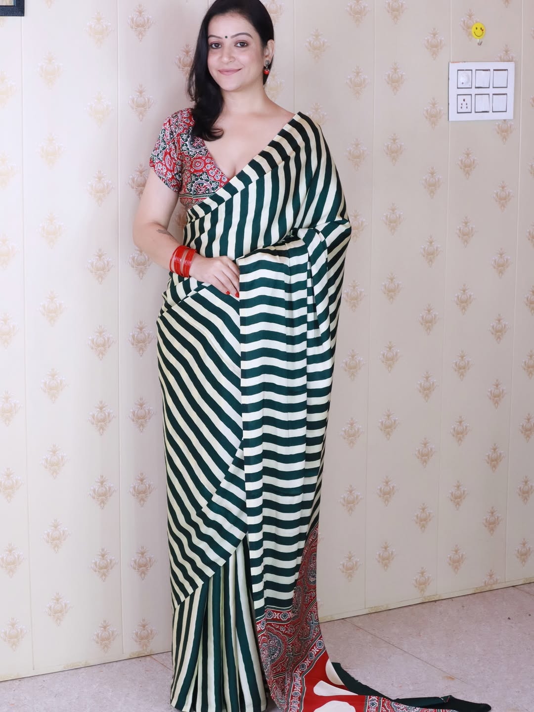 Nectarous Black & Black 1 Minute Ready To Wear Digital Printed Crape Silk Saree