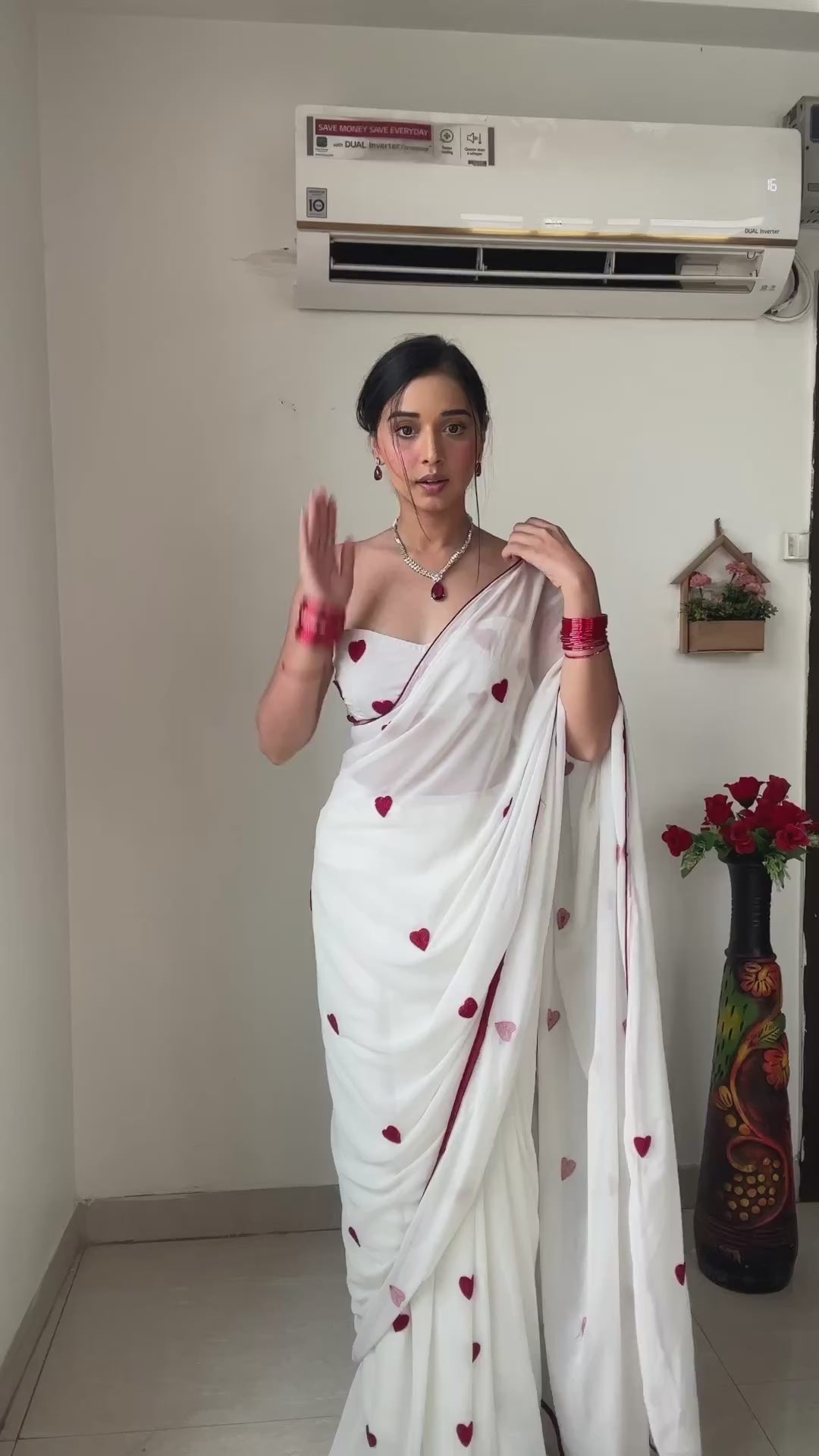 Devastating 1-Minute Ready To Wear White Georgette Saree