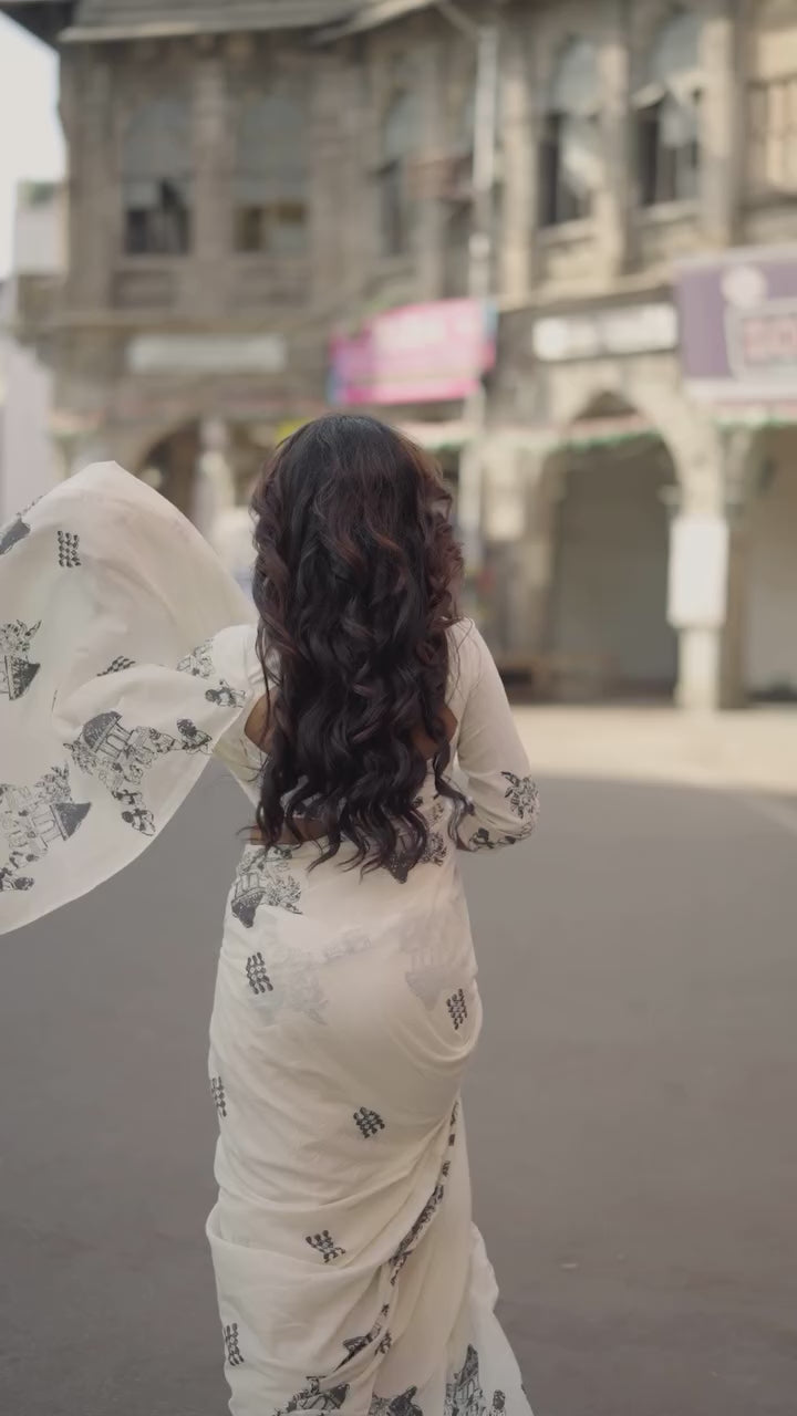 Piquant 1 Minute Ready To Wear Off White Mul Cotton Digital Printed Saree