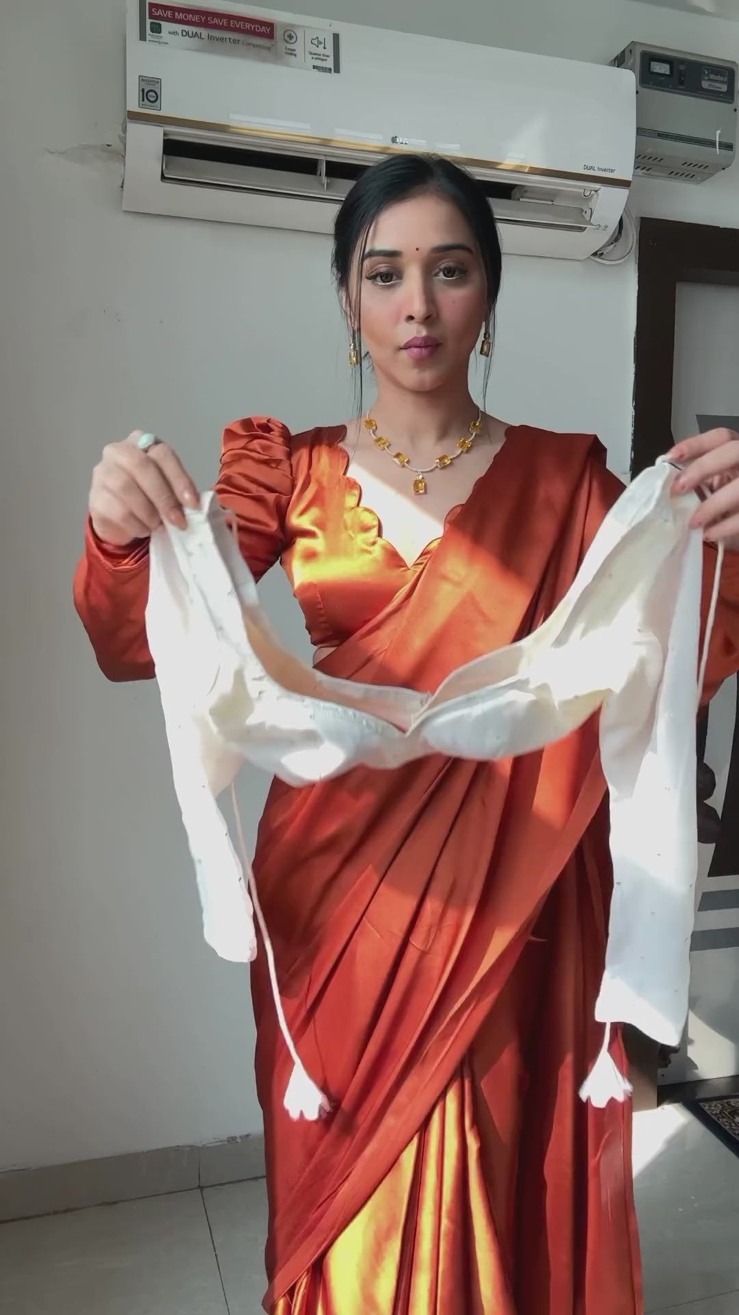 Skinny 1-Minute Ready To Wear White Georgette Saree