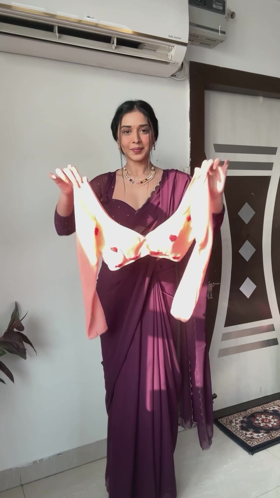 Smashing 1-Minute Ready To Wear Peach Georgette Saree